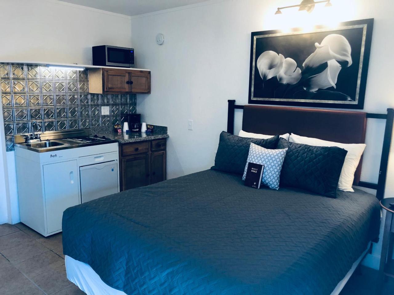 Pine View Motel Прескот Екстер'єр фото